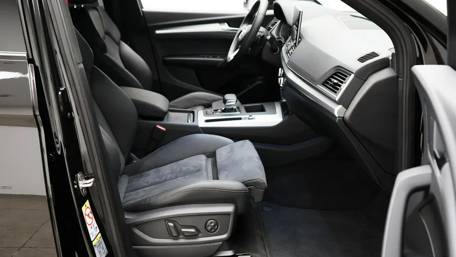 AUDI Q5 Q5 45 TFSI mHEV Quattro S Line S tronic