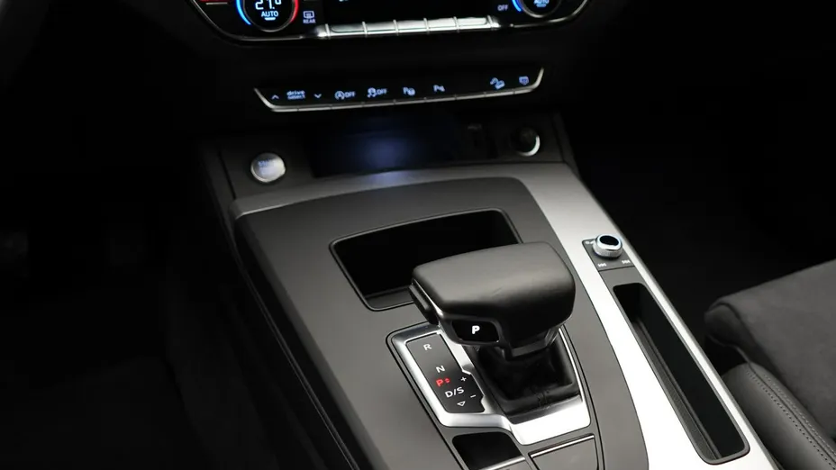 AUDI Q5 Q5 45 TFSI mHEV Quattro S Line S tronic