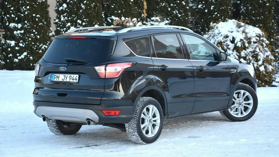 FORD Kuga -