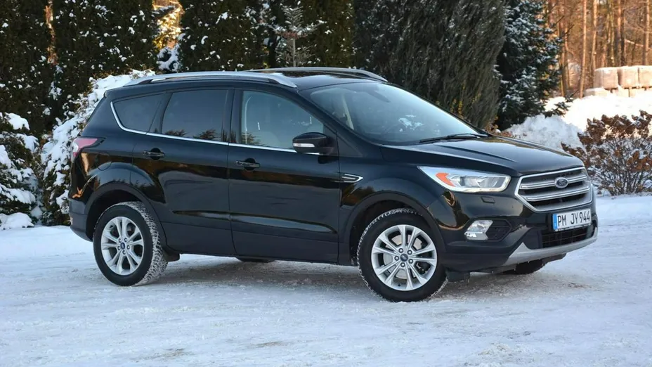 FORD Kuga -