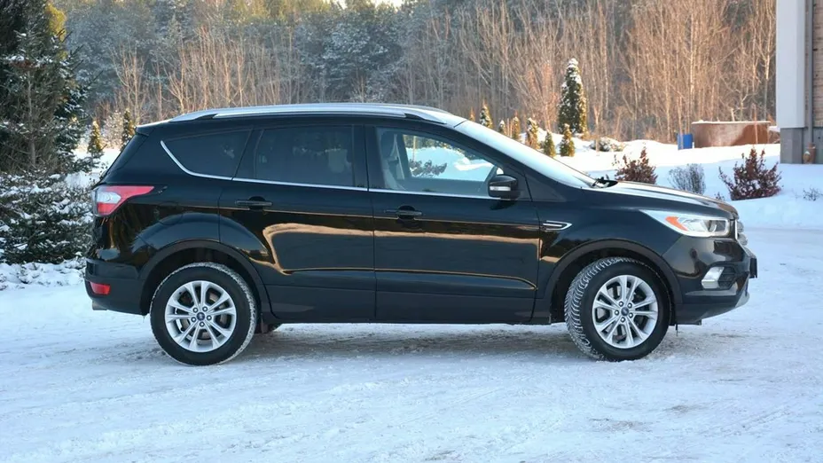 FORD Kuga -