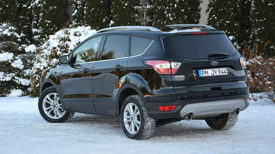 FORD Kuga -