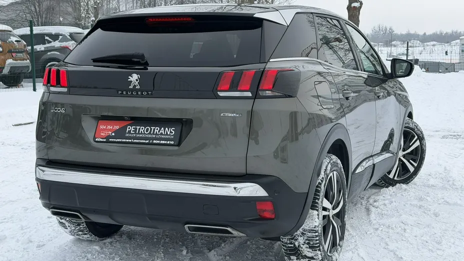 PEUGEOT 3008 -