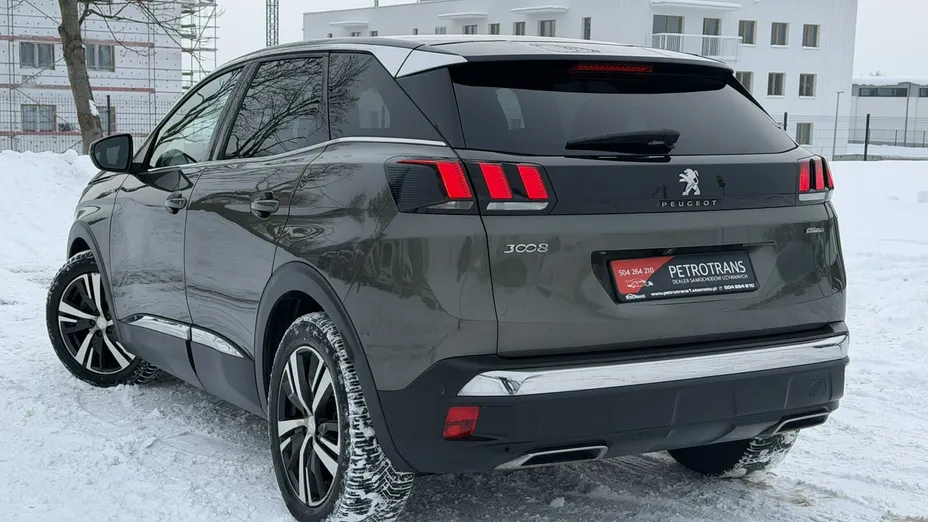 PEUGEOT 3008 -