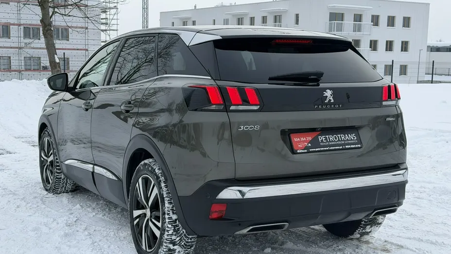 PEUGEOT 3008 -