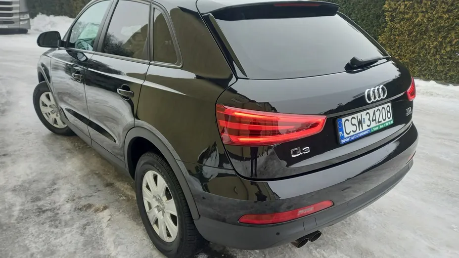 AUDI Q3 -