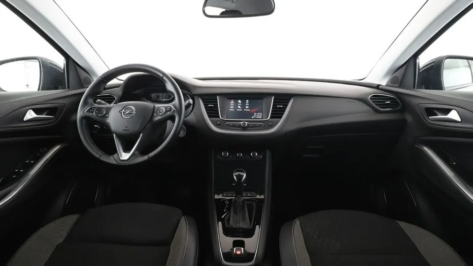 OPEL Grandland X -