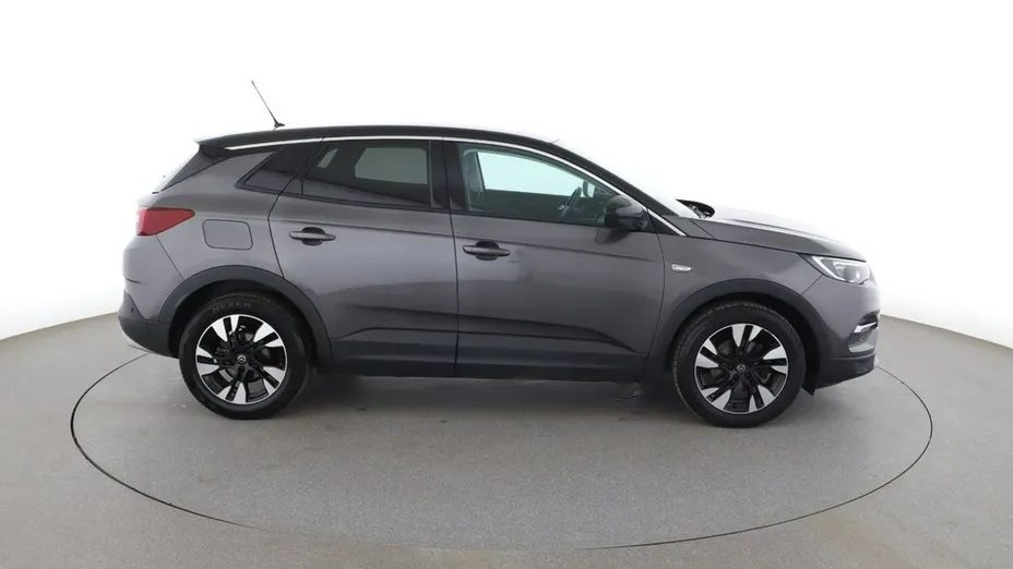 OPEL Grandland X -