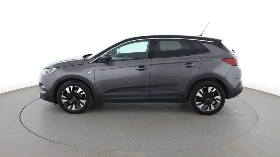 OPEL Grandland X -