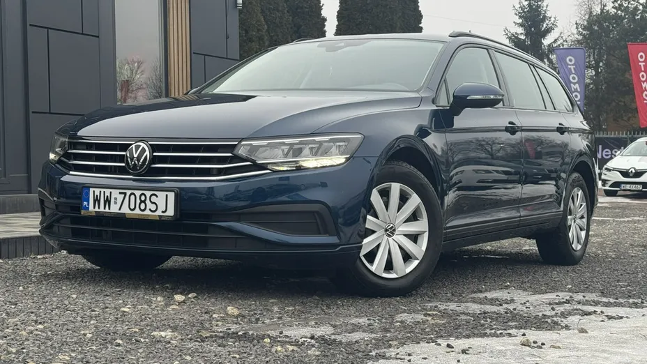 VOLKSWAGEN Passat -