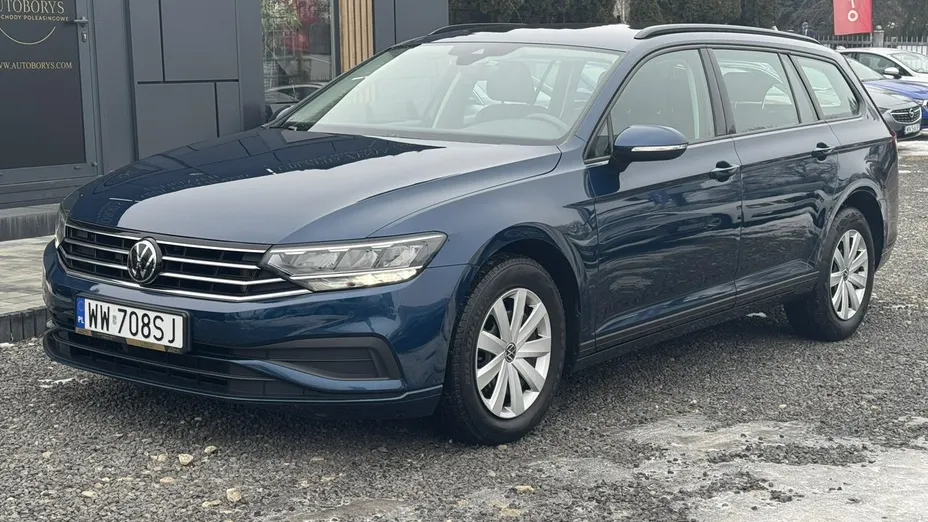 VOLKSWAGEN Passat -