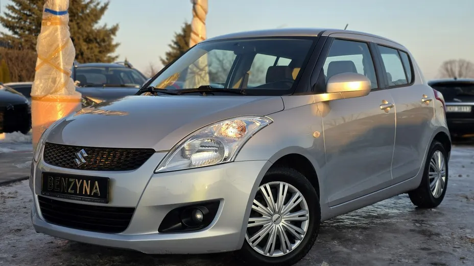 SUZUKI Swift -