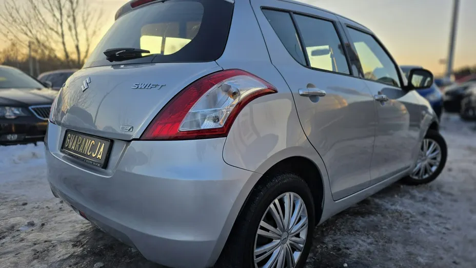 SUZUKI Swift -