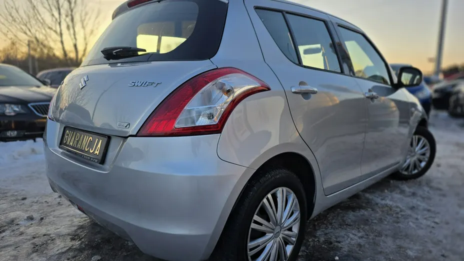 SUZUKI Swift -