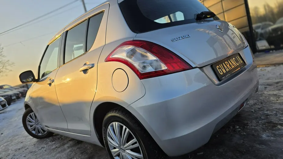 SUZUKI Swift -