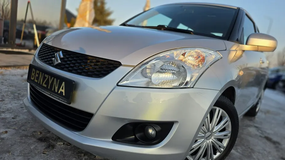 SUZUKI Swift -