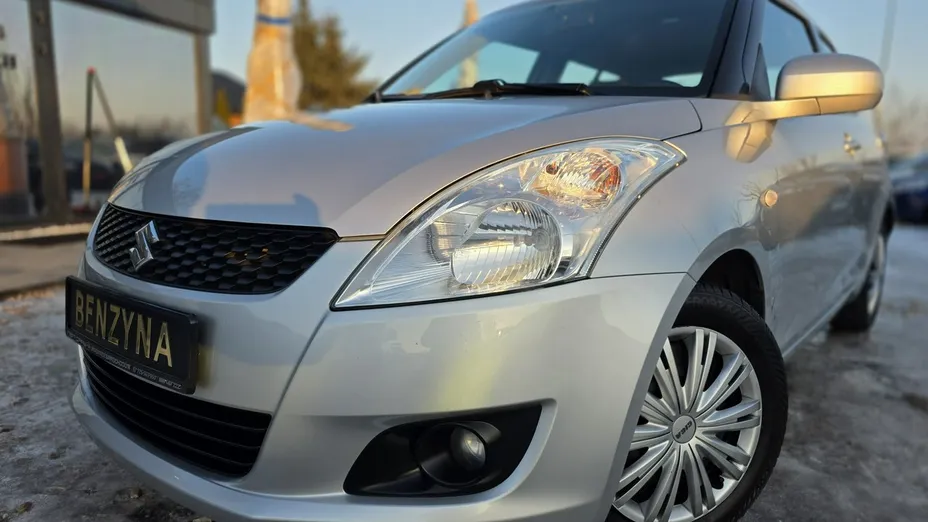 SUZUKI Swift -