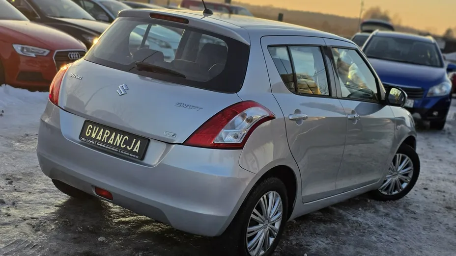 SUZUKI Swift -