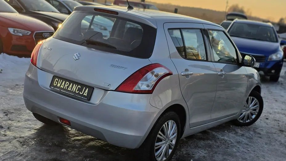 SUZUKI Swift -