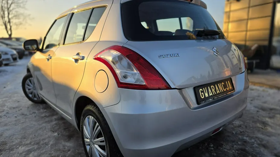SUZUKI Swift -