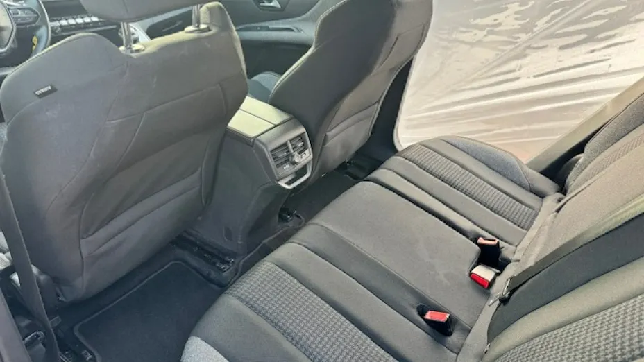 PEUGEOT 3008 -