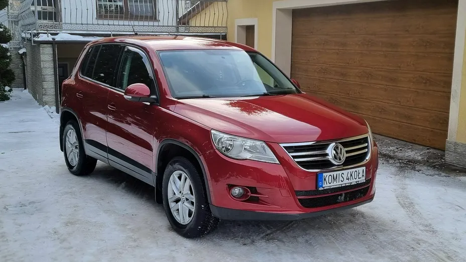 VOLKSWAGEN Tiguan -