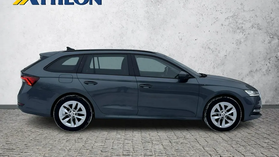 SKODA Octavia -