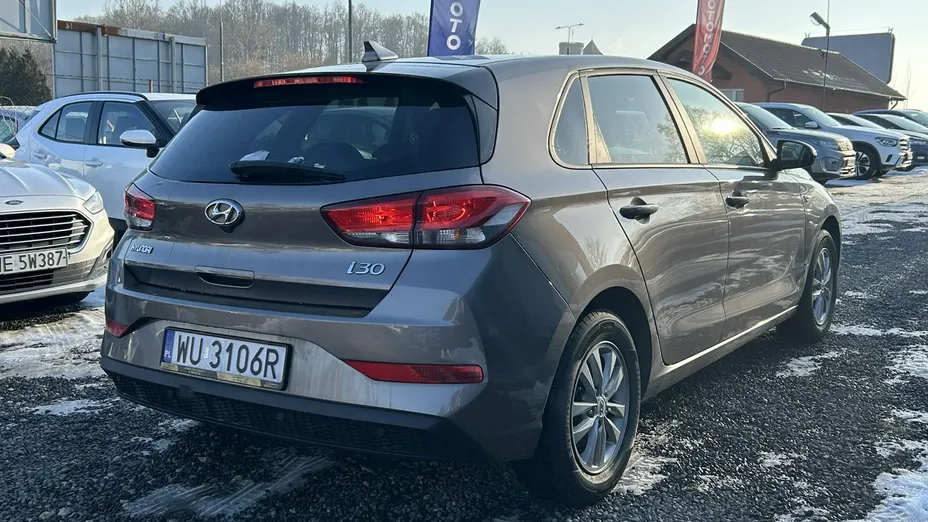 HYUNDAI i30 -