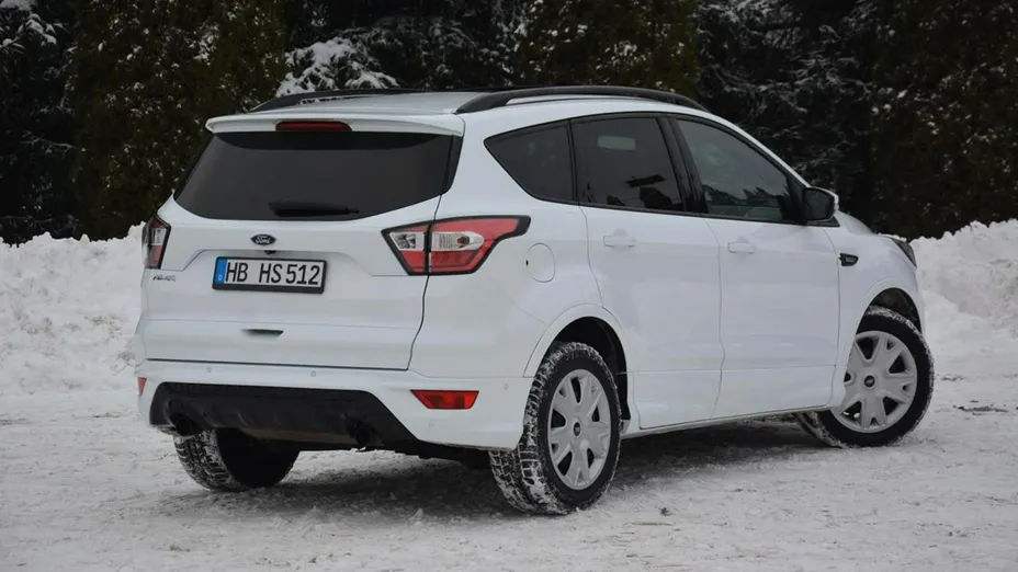 FORD Kuga -