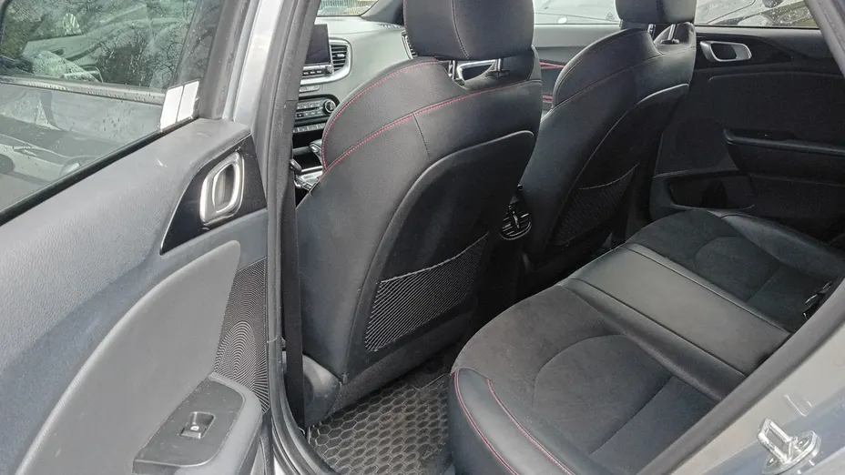 KIA ProCeed -
