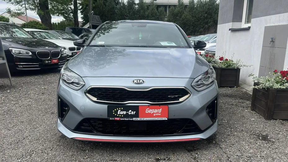 KIA ProCeed -