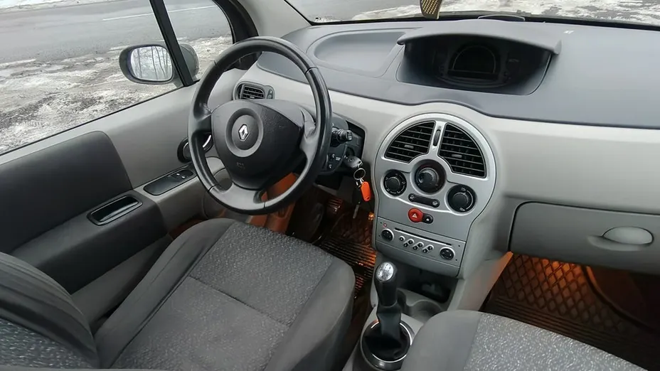 RENAULT Modus -