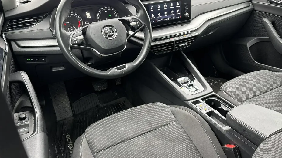 SKODA Octavia -