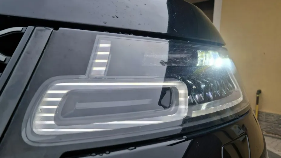 LAND ROVER Range Rover Sport -