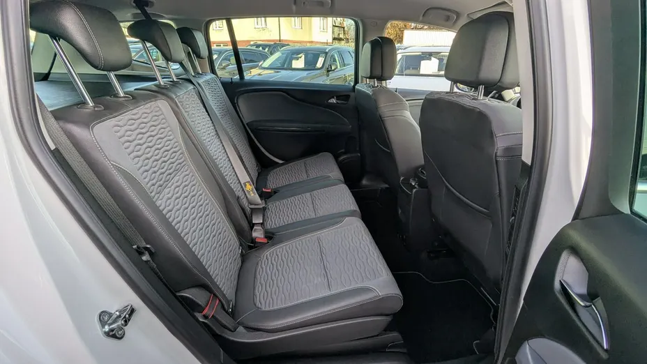 OPEL Zafira -