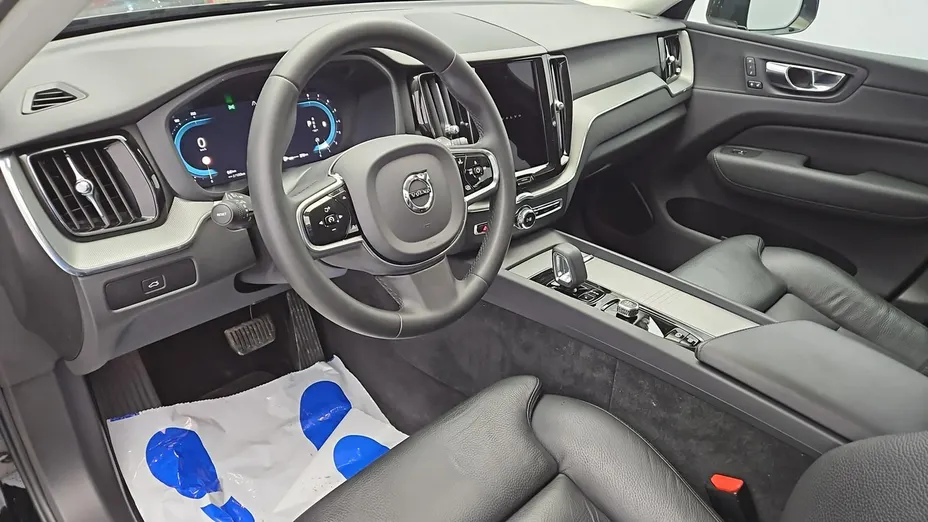 VOLVO XC60 -