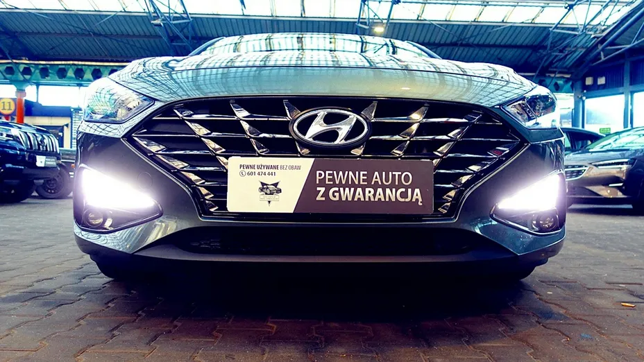 HYUNDAI i30 -