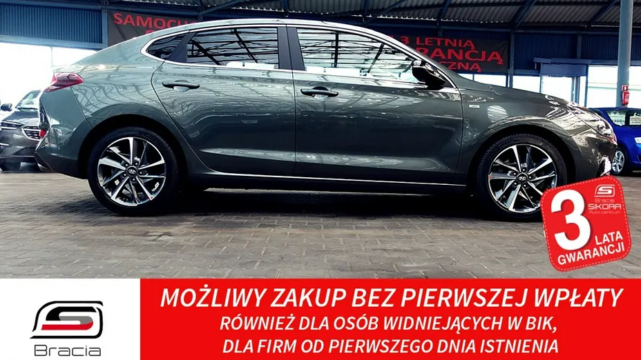 HYUNDAI i30 -