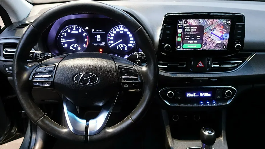 HYUNDAI i30 -
