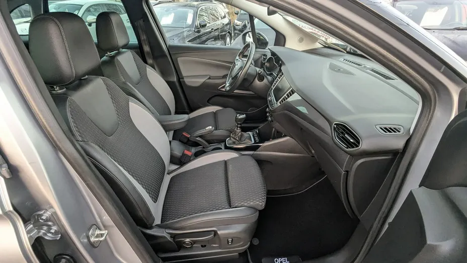OPEL Crossland X -