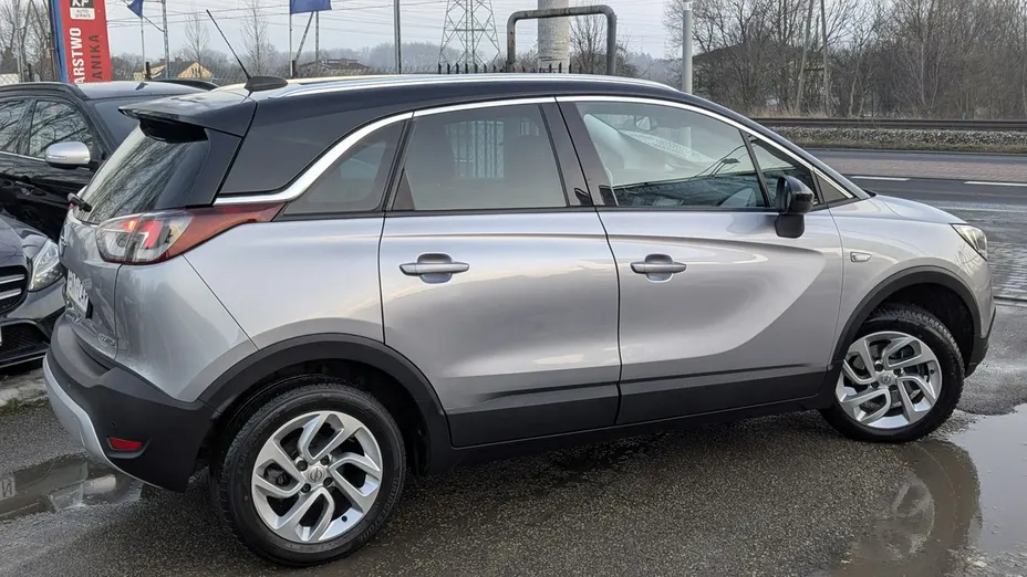 OPEL Crossland X -