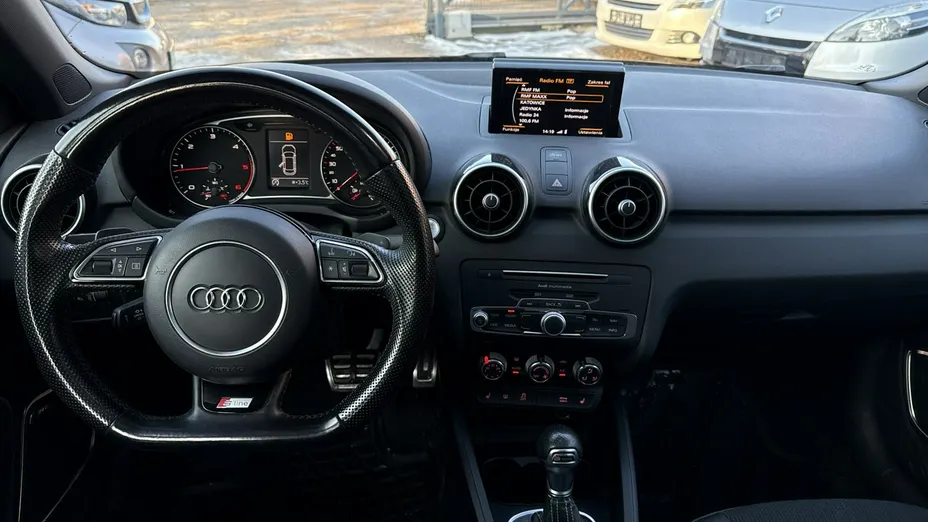 AUDI A1 -