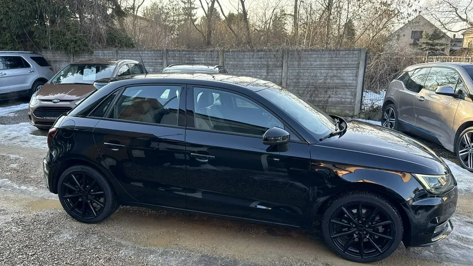 AUDI A1 -