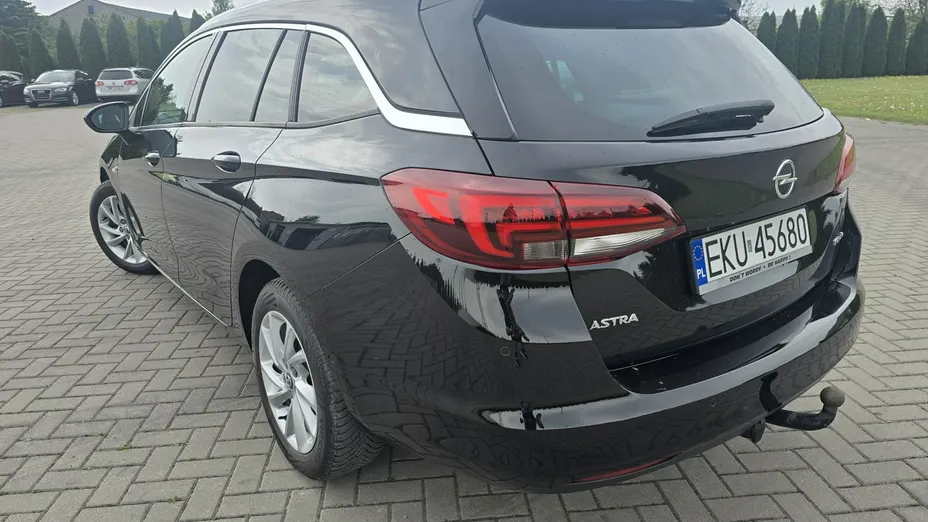 OPEL Astra -