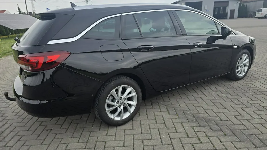 OPEL Astra -