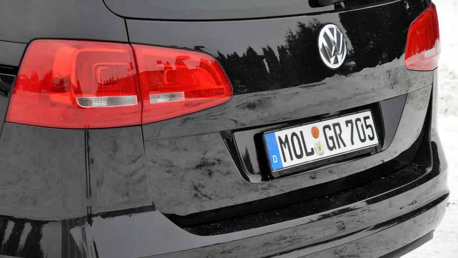 VOLKSWAGEN Sharan -