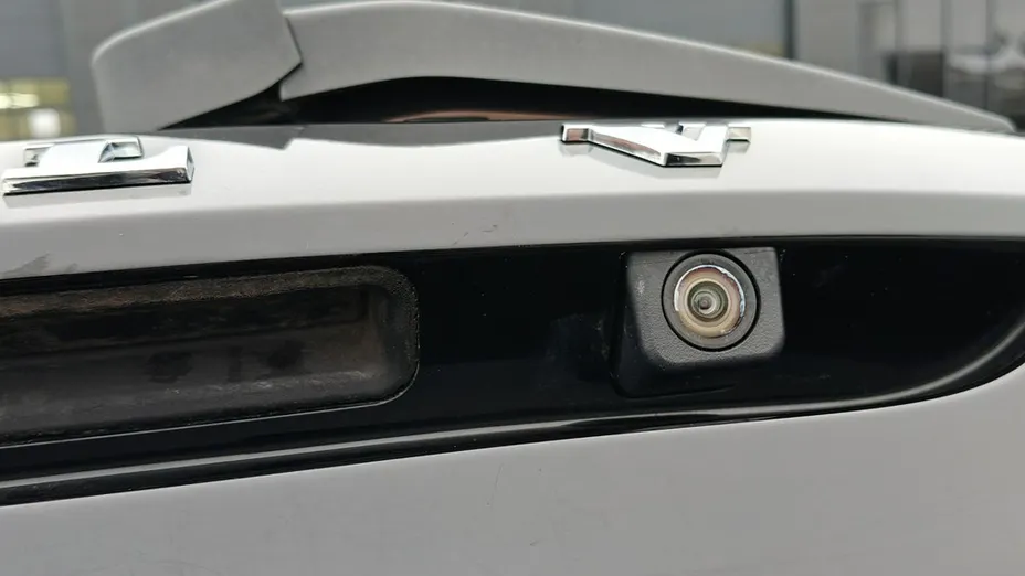 VOLVO V40 Cross Country -