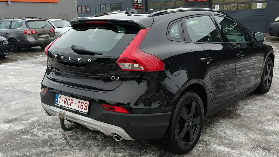 VOLVO V40 Cross Country -