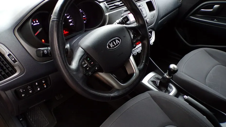 KIA Rio -