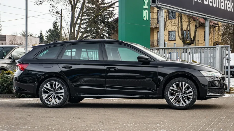 SKODA Octavia -